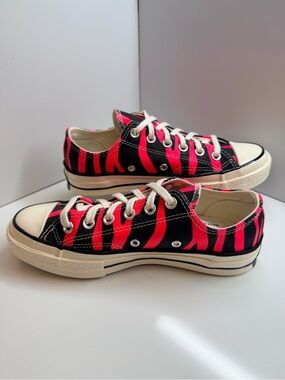 Converse Chuck 70 Ox Black Racer Pink Zebra Low Sneakers W7